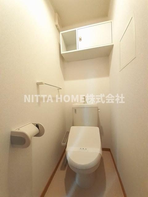 舞鶴市字余部下のアパートのトイレ|温水洗浄付きのトイレです＊