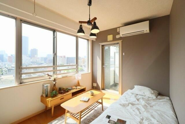 ソリテア四谷荒木町の居間・リビング