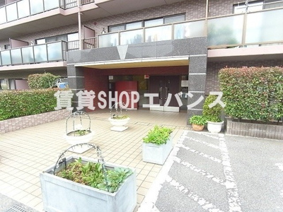 【エントランス】 | グランシャリオ