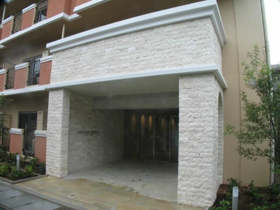 【エントランス】 | アンシャンテ大宮 | 清潔なエントランスです