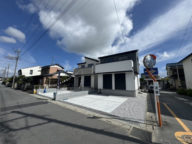 鴻巣市吹上本町３期　の前面道路含む現地写真|現地前面道路（2026年08月16日）撮影