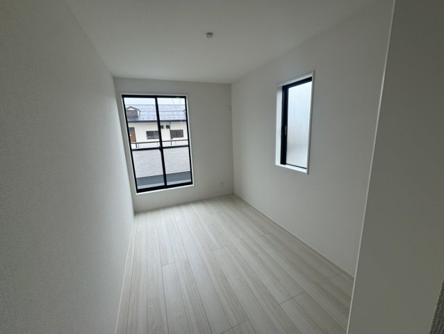 鴻巣市吹上本町３期　の洋室|２号棟現地２F洋室（2026年09月07日）撮影
