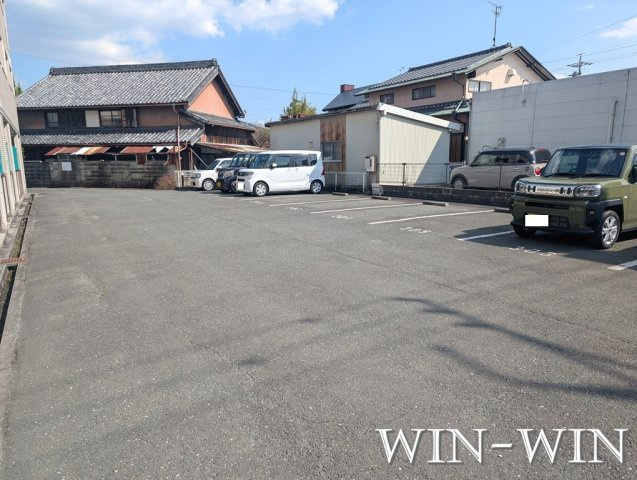 ハッピーハウス大善の駐車場