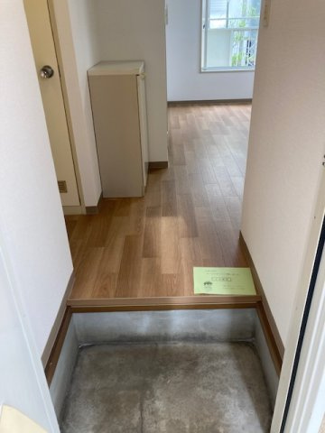メイビプレジオの玄関