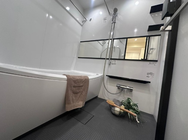 サンクタス三軒茶屋タイムズヴィレッジの浴室|サンクタス三軒茶屋タイムズヴィレッジ：雨の日のお洗濯ものを干すにも便利な浴室乾燥機付き浴室です！