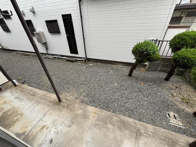 名神ハイツA棟のバルコニー