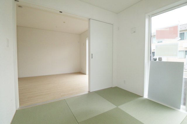 郡山市大槻町字針生金畑　　　３号棟　　　柴宮小学校、郡山第１中学区の和室