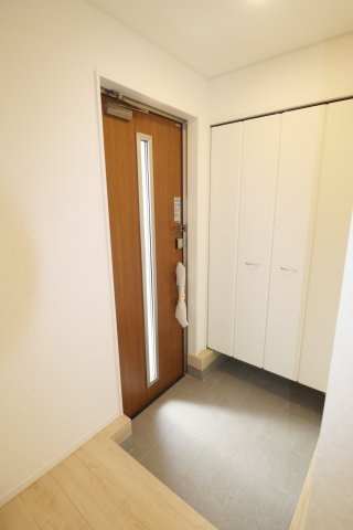 郡山市大槻町字針生金畑　　　３号棟　　　柴宮小学校、郡山第１中学区の玄関