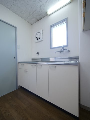 コープエスポワールⅠ棟のキッチン|※写真は別の部屋のものです。