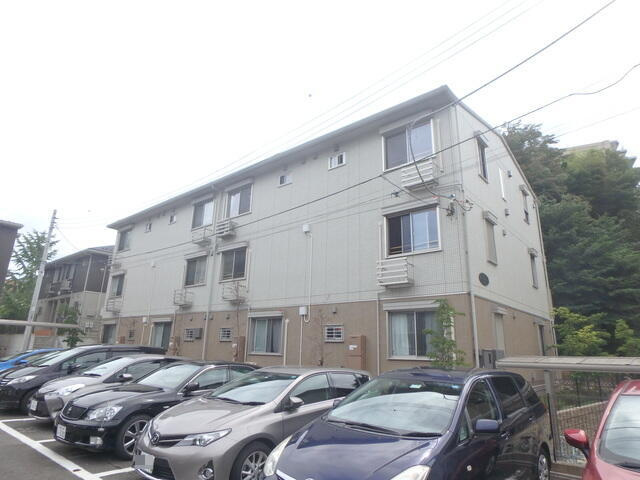 川崎市麻生区上麻生５丁目のアパートの外観