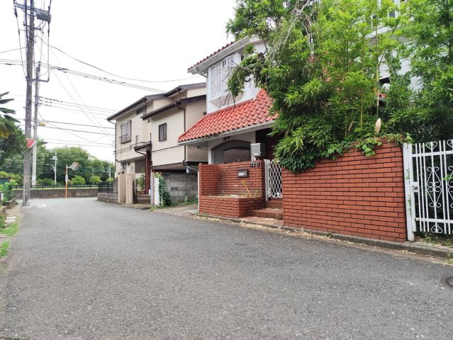 東村山市富士見町３丁目売地の前面道路含む現地写真