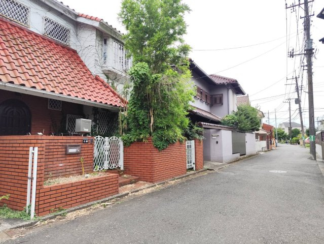 東村山市富士見町３丁目売地の前面道路含む現地写真