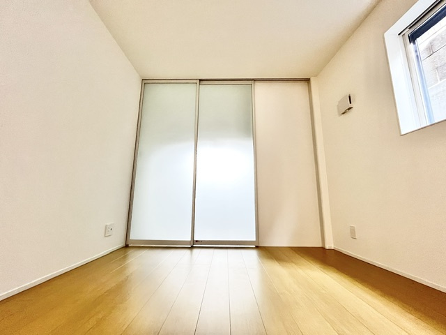 Smith堺の洋室