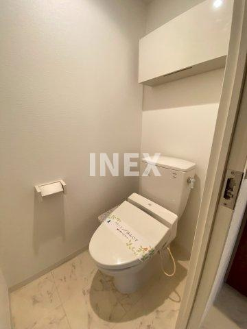 横浜市中区長者町３丁目の賃貸マンションのトイレ