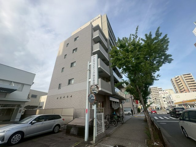 SK江坂の外観