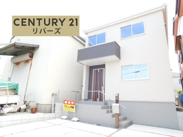 海部郡蟹江町平安２丁目の新築一戸建の外観|☆５ＬＤＫ☆ 　　新価格！！いつでもご案内できます♪（お問合せ当日、平日、水曜、夜間でもＯＫ）　長期優良住宅♪　敷地４４．１０坪！　駐車らくらく並列２台ＯＫ　南に庭付き、陽当たり良好！！