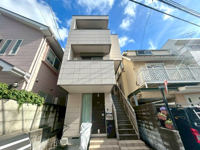 ボナヴィータ笹塚のエントランス