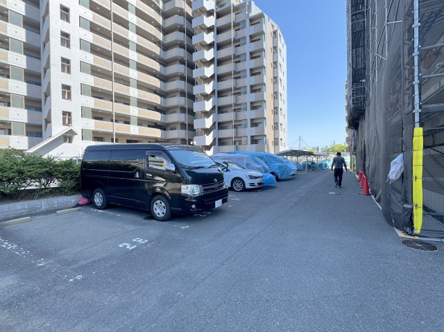 アムール和白IIIの駐車場