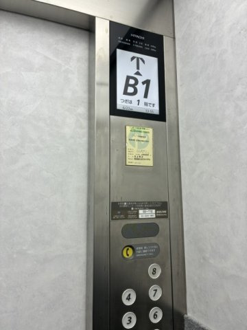 人形町ビルの駐車場
