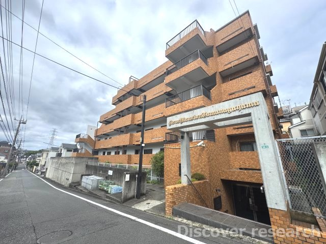 ライオンズマンション多摩永山の外観