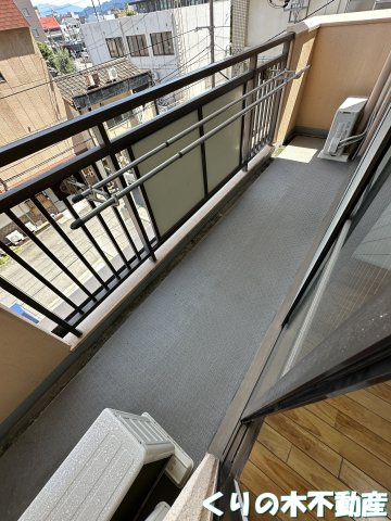 【駐車場】 | ライブタウン宝来 | 駐車場に車を止められます
