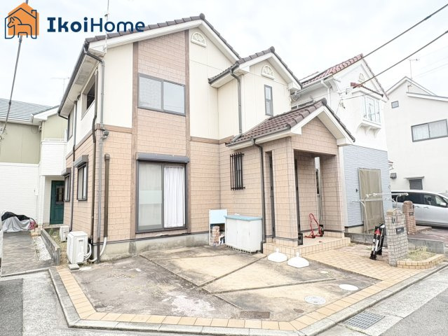 明石市二見町西二見　中古戸建の駐車場|●年中無休：当日予約可●駅徒歩圏内ながら、お車1台駐車可能スペースございます！自転車・バイク等も〇