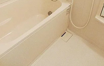 小池ビルの浴室