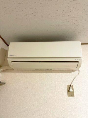 【設備】 | グリーンヒル | 快適に過ごせるエアコン付