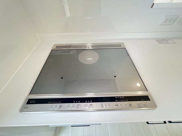 葛城市笛堂 全4区画 1号地のキッチン|IHクッキングヒーター