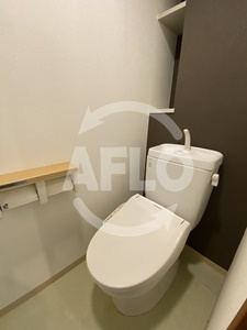 レインボーコート谷町五のトイレ|レインボーコート谷町五　温水洗浄便座