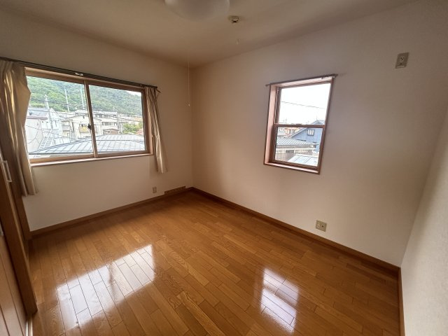 宮沖中古一戸建の洋室