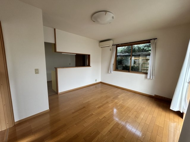 宮沖中古一戸建の居間・リビング