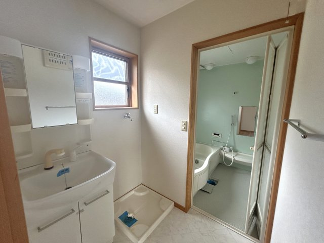 宮沖中古一戸建の洗面所