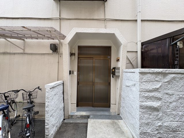 トリム東大阪のエントランス