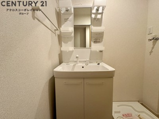 使いやすい独立洗面台です