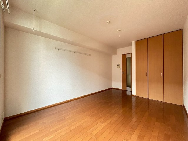 【寝室】