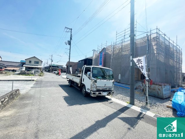 揖保郡太子町鵤　第7期　新築一戸建ての前面道路含む現地写真|周辺は落ち着いた街並みの住宅地！子育てがしやすい住環境です！まだ未完成ですが、現地でしかわからない事もございます。是非一度ご覧ください。
