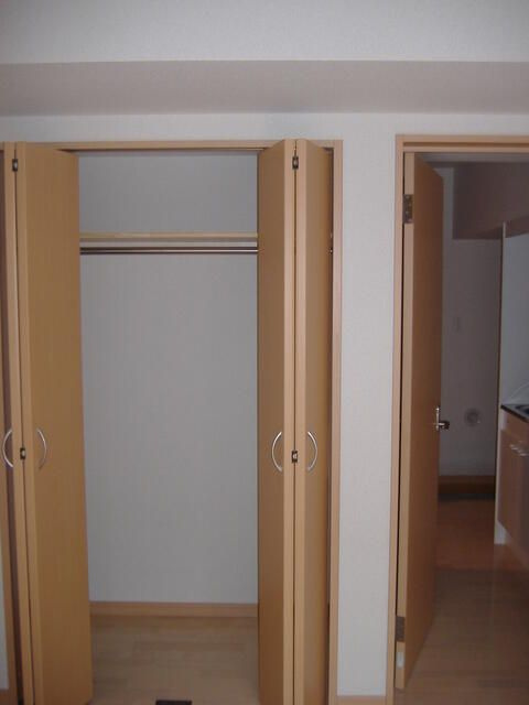 グラッソ・汐入の収納