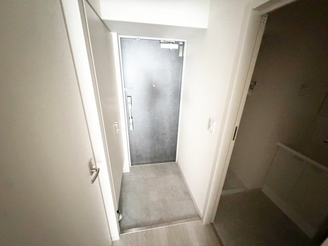 WORVE吹田江坂の玄関