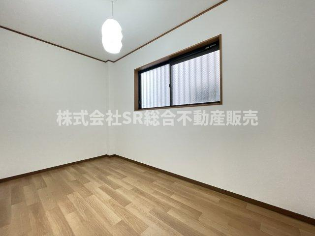 末広町中古戸建の子供部屋|1F　4.5帖。大切なお子様のお部屋にいかがでしょうか♪