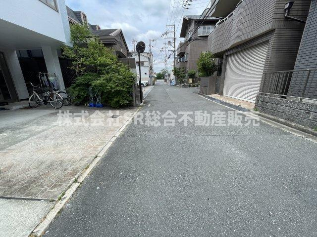 末広町中古戸建の前面道路含む現地写真|前面道路含む現地写真です