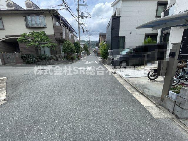 末広町中古戸建の前面道路含む現地写真|前面道路含む現地写真です