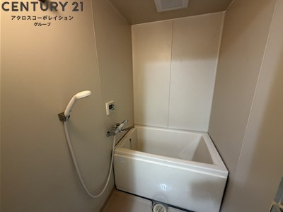 日々の疲れを癒すお風呂付です
