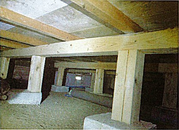 柏崎市荒浜１丁目　戸建てのその他|中古住宅の3大リスクである、雨漏り、主要構造部分の欠陥や腐食、給排水管の漏水や故障を２年間保証します。その前提で床下まで確認の上でリフォームし、シロアリの被害調査と防除工事もおこないます。