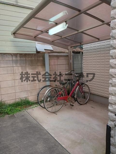 フローラ中野のその他共用部分|★屋根付き駐輪場★