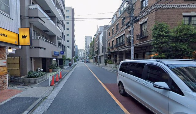 港区三田２丁目の事務所の周辺