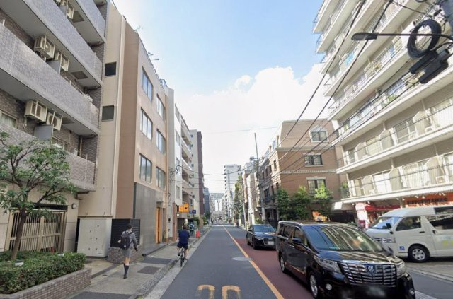 港区三田２丁目の事務所の周辺