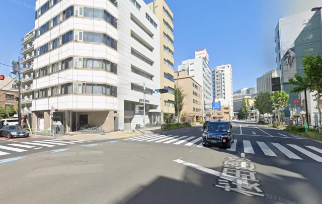港区三田２丁目の事務所の周辺