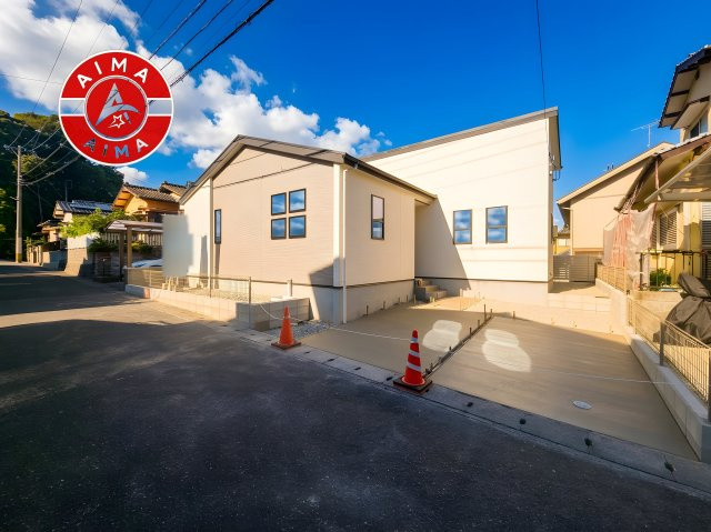 福岡市早良区野芥5丁目第2-1棟（1号棟）の前面道路含む現地写真|見学の時間などお気軽にお問い合わせ下さい。