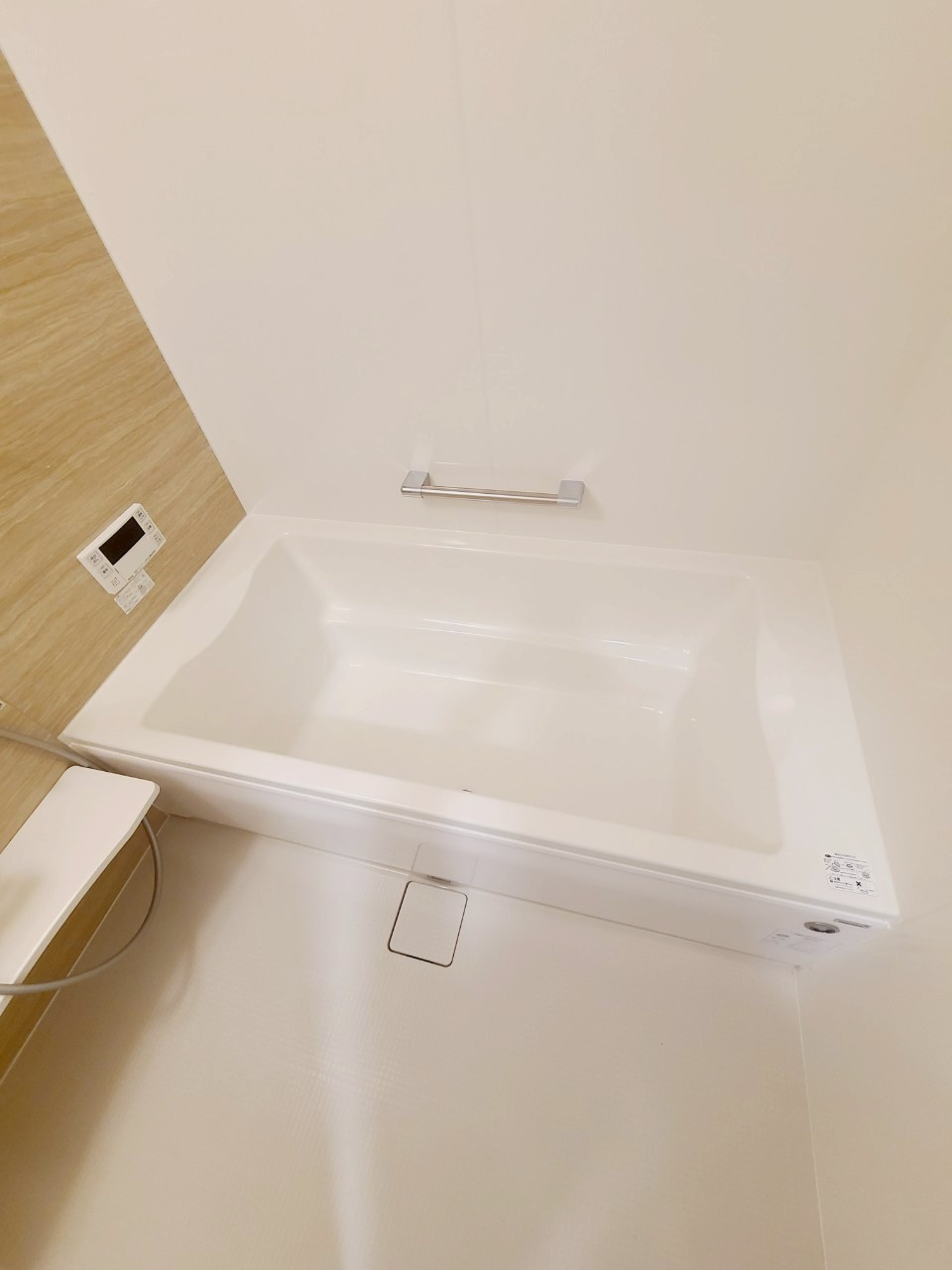 La maison青木町Ⅰの浴室